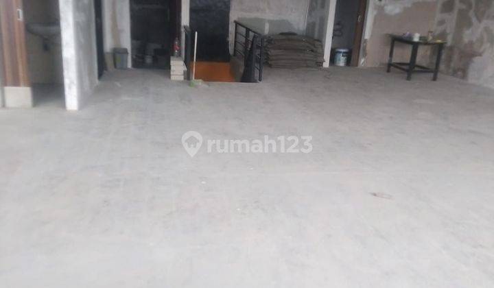 Disewa Ruko Gandeng Di Kayu Ringin Depan Apartemen Center Point Bekasi Selatan.  2