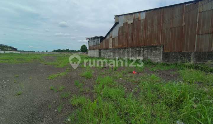 For Rent/Sale Commercial Land On Cileungsi Main Road Near Fruit Garden.