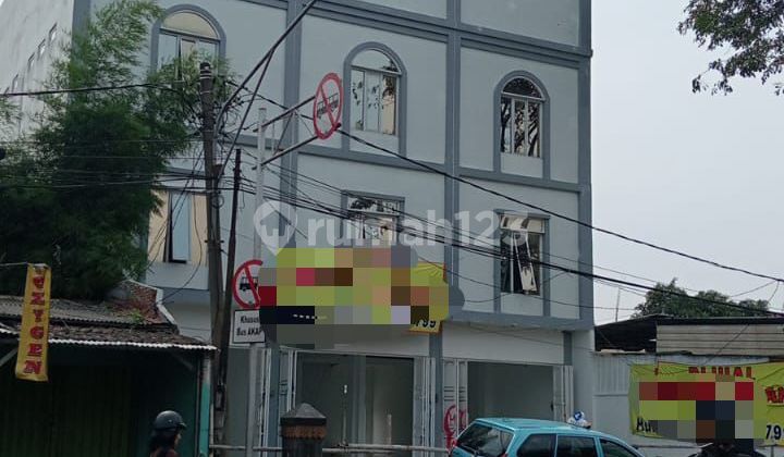 For Rent Newly Renovated Shop House in Cimanggis, Busy Main Roadside