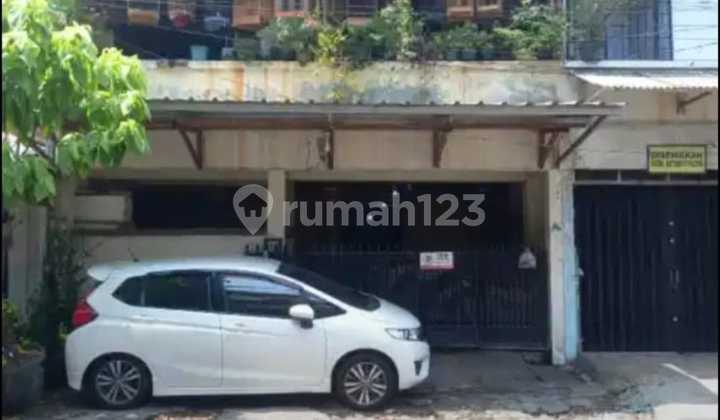 Sell Jl. Hadiah 3.9 Billion - 2½ Story House - Jelambar, Strategic Location, Flood-Free