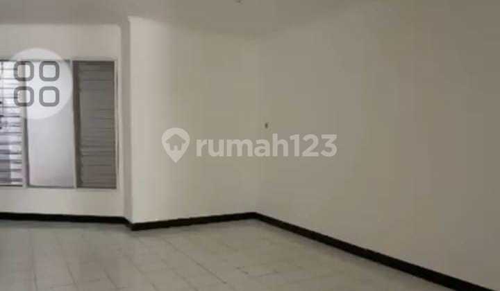 Rumah Mewah 2 Lantai Taman Ratu Jakarta Barat 2