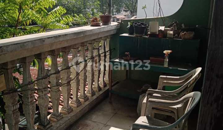 Dijual cepat 2 lantai di tengah kota kediri 