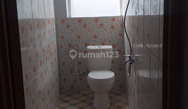 Rumah Bagus 2 Lantai Jual Bu Lokasi Strategis di Kota Wisata