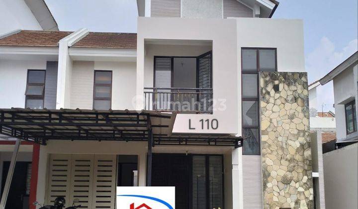 Rumah cantik siap huni baru renov di dalam cluster elite Legenda Wisata Cibubur 1