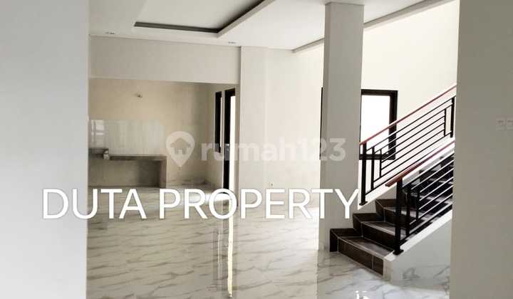 Nice House Ready to Live In Flood-Free 2