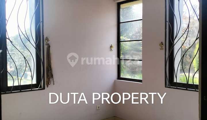 Large Rental House Corner Position 2