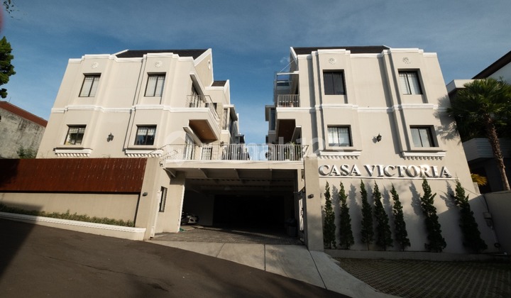 Rumah Baru Minimalis Ekslusif di Casa Victoria Setra Duta.  2