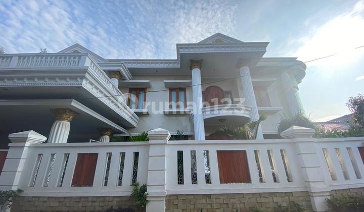 Rumah Mewah Dekat Stasiun Rancaekek Bandung