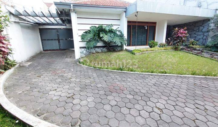 Dijual Rumah Luas di Tubagus Ismail Dago, Bandung 2