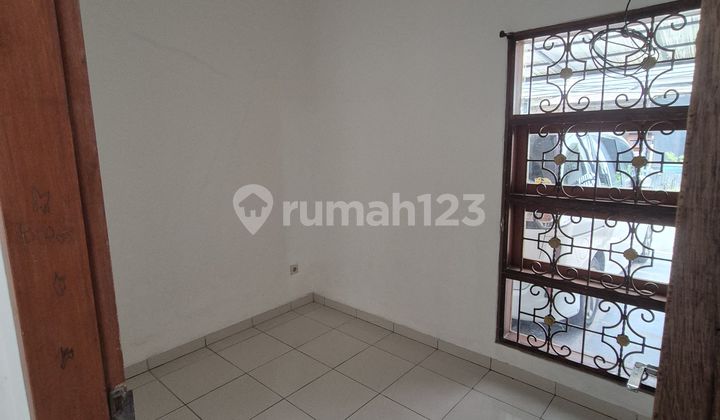 Rumah Nyaman Siap Huni di Cisaranten Bandung 2