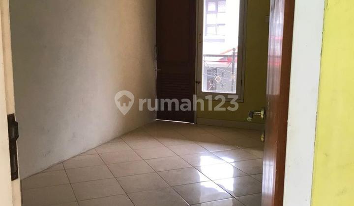 Well-Maintained House on Uranus Street, Margahayu, Bandung 2