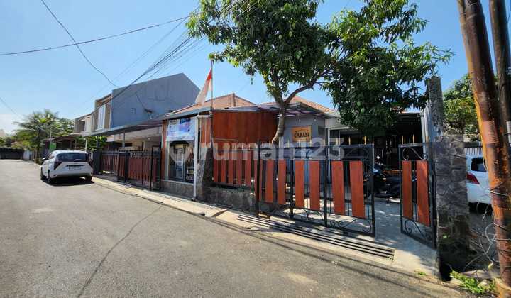 Dijual Rumah + kostan di Cijagra Bandung cocok untuk bisnis