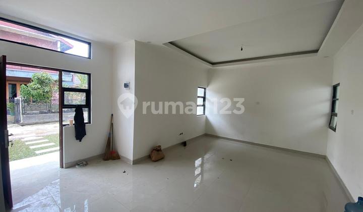 Rumah Minimalis di Permata Biru Cileunyi