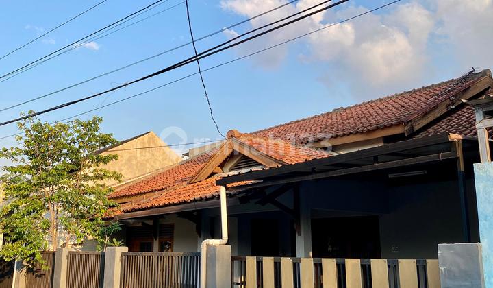 Rumah Terawat Siap Huni di Riung Bandung Rumah Terawat Siap Huni di Riung Bandung