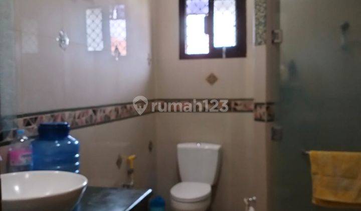 Rumah Bagus Strategis Ramah Lingkungan di Raffles Hills  14
