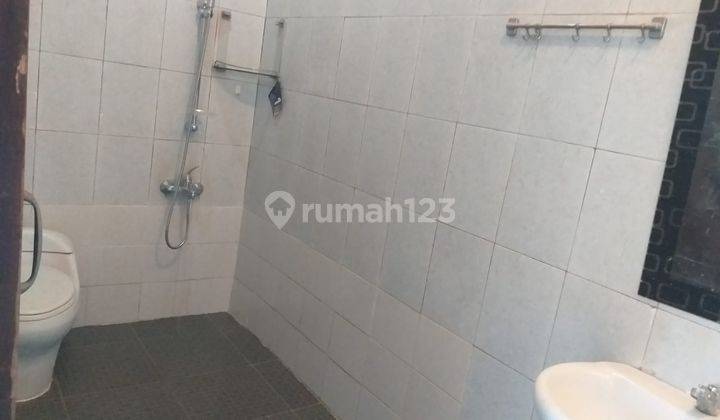 Rumah 2 Lantai Bagus Unfurnished di Raffles Hills , Jakarta Timur 10