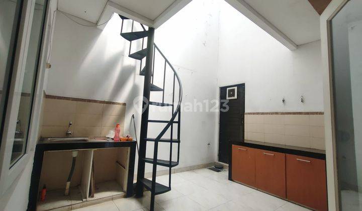 Rumah Bagus 2 Lantai Strategis Bisa Kpr di Raffles Hills 