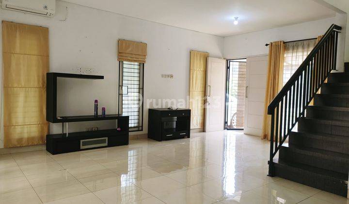 Rumah Bagus 2 Lantai Strategis Bisa Kpr di Raffles Hills 