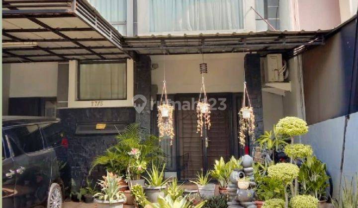 Rumah cantik 2 lantai full furnished di dalam cluster elite Raffles Hills 1