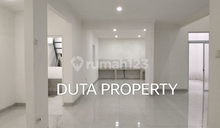 Rumah 2 Lantai Siap Huni Lokasi Strategis di Daerah Elite Kota Wisata 2
