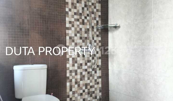 Corner House Position Ready to Live In Flood-Free 2