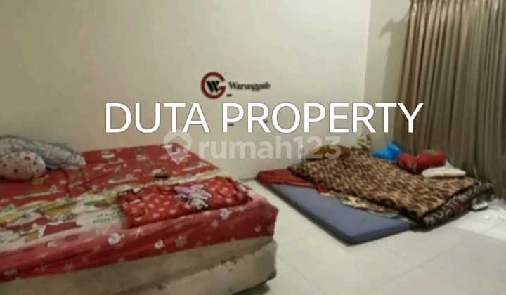 Rumah Besar Bagus dan Siap Huni di Boulevard 2