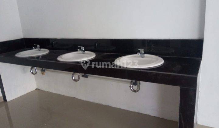 Sewa ruang usaha dan kantor sayap pelajar pejuang, untuk cafe dll 9