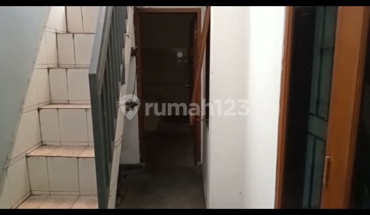 Sewa Rumah di Kiara sari permai, Sudah Renovasi 7