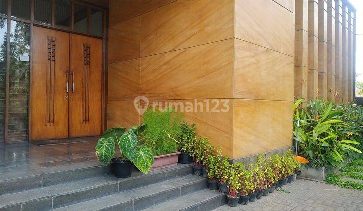 Jual Rumah di Mainroad Dago, Bagus Siap Pakai 1