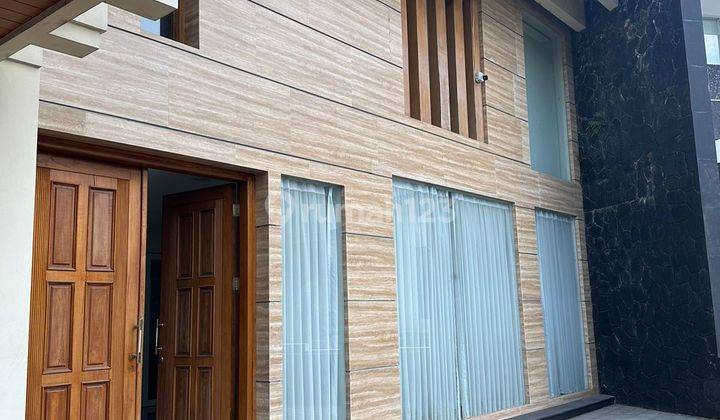 Jual Rumah Klasik Hitung Tanah Cipaganti, Area Prime 2