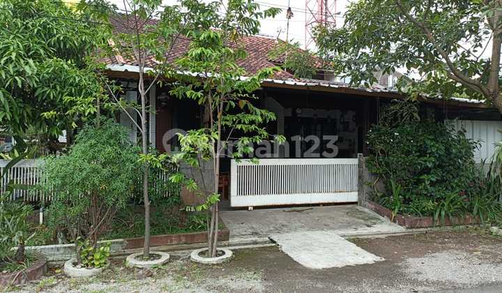 Rumah Murah Cikutra, Dekat Daerah Kampus