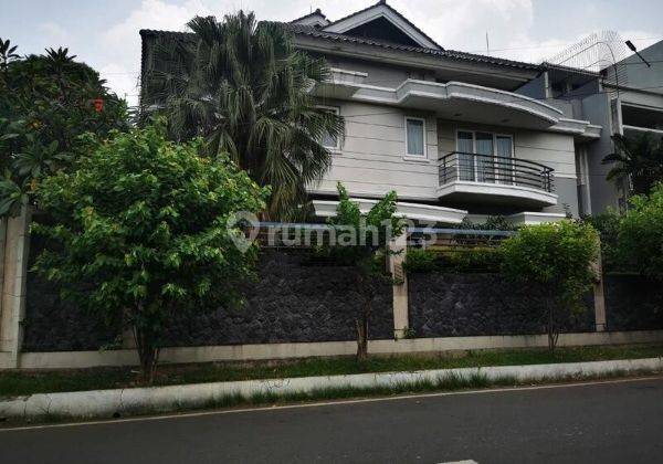 Rumah Mewah Di Pulomas, Jakarta Timur 1