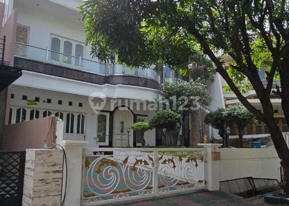 2-story house with SHM certificate in Kelapa Gading 2-story house with SHM certificate in Kelapa Gading