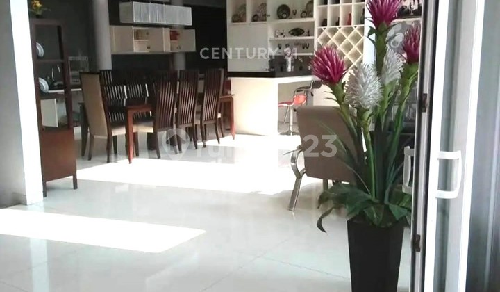 Rumah Mewah Dalam Perumahan Elit Dekat Bandara Soetta 10106 2