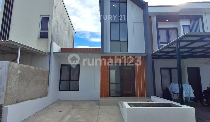 Minimalist Scandinavian Design House in Pondok Benda Pamulang 8991