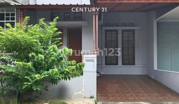 Ready-to-Occupy House Near Parigi Toll Road in Graha Bintaro 9395 Ready-to-Occupy House Near Parigi Toll Road in Graha Bintaro 9395