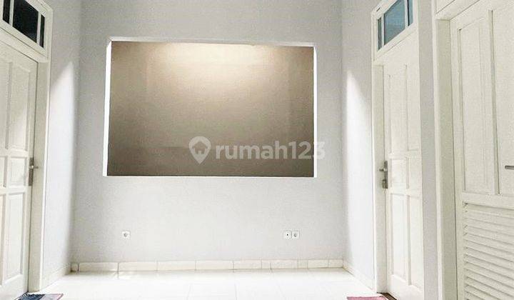 Jual Rumah Hook 2lt , Keamanan 24 Jam, Sektor 9 Bintaro Jaya 2