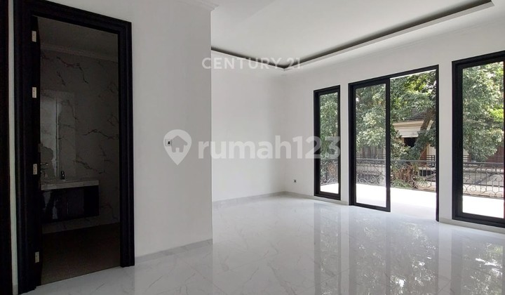 New American Classic House With Swimming Pool In Bintaro 4269 2