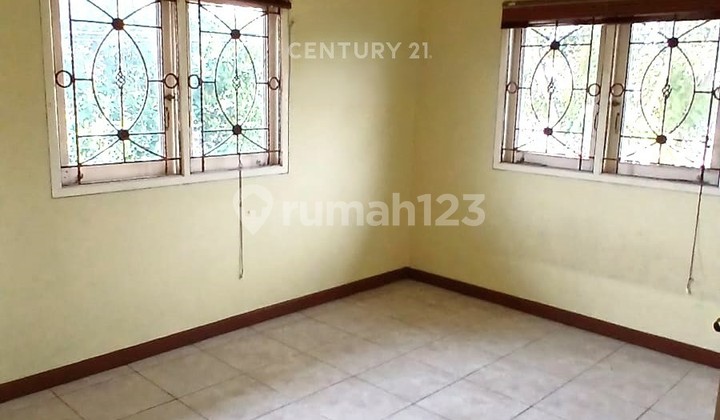 Hoek 2-Storey House Sector 9 Bintaro  7107 2