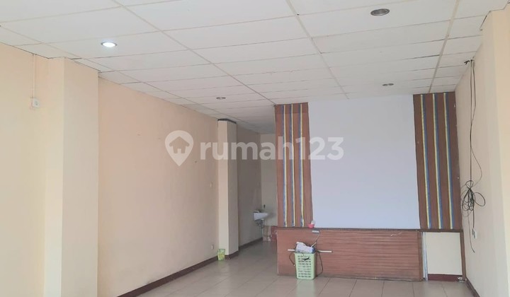 Ruko Full Bangunan 3 Lantai Siap Pakai  6563 2