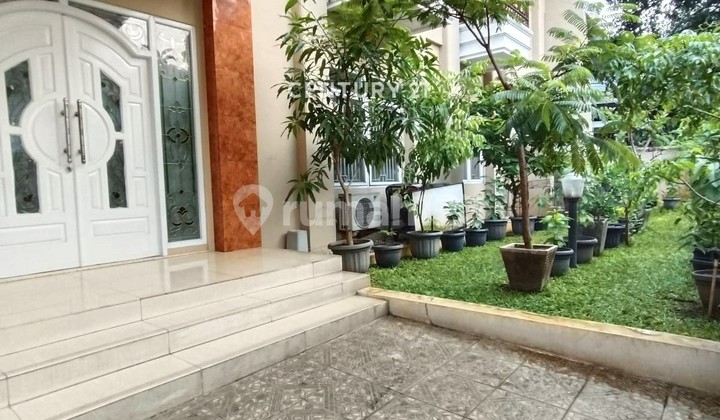 Hot Sale 2-Story House in Elite Complex Sector 3 Bintaro Jaya 7202 Hot Sale 2-Story House in Elite Complex Sector 3 Bintaro Jaya 7202