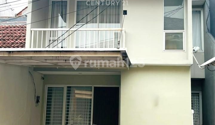 Ready-to-Occupy 2-Story House in Graha Bintaro 9387