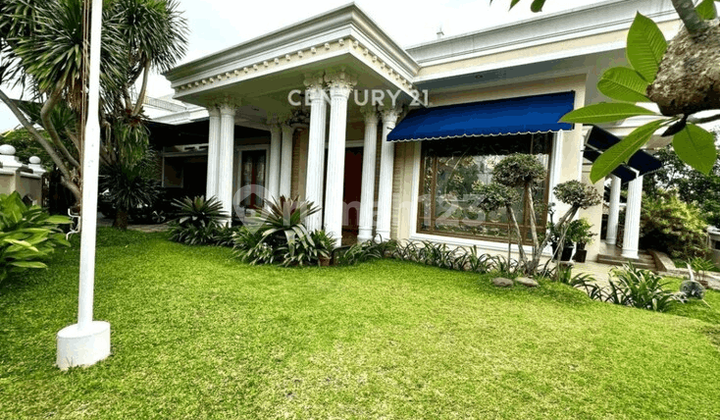 Rumah Konsep Villa Swimming Pool Furnish Full Jati Pamulang 7687