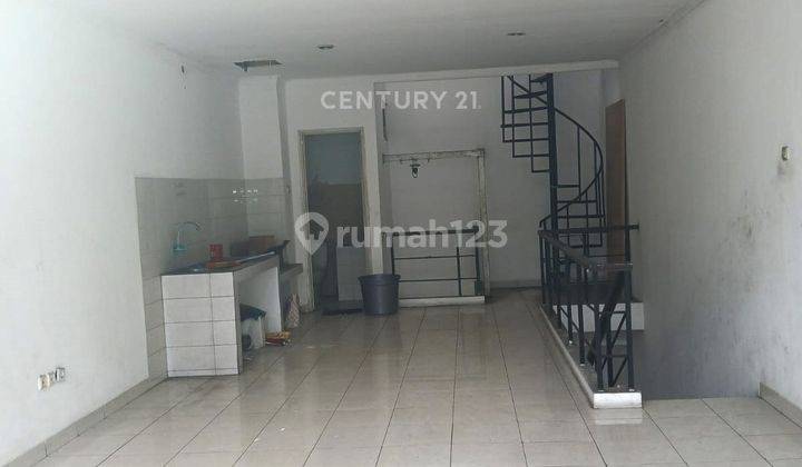 Ruko 2 Lantai Siap Pakai Di Jl Boulevard Graha Raya 7962 2