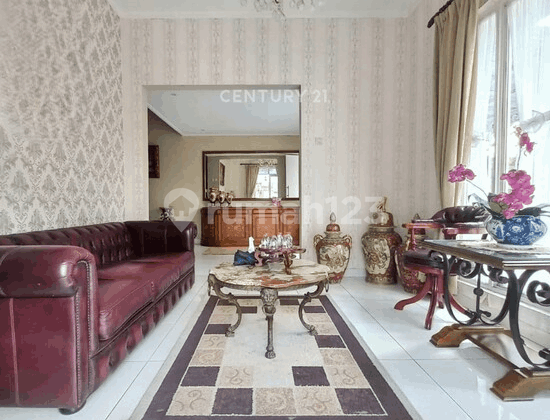 Rumah Rapi Terawat dengan Kolam Renang Emerald Bintaro Jaya 5745 Rumah Rapi Terawat dengan Kolam Renang Emerald Bintaro Jaya 5745