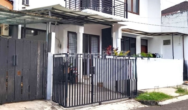 Two-Story House Neat And Ready To Occupy Complex In Sector 9 Bintaro 7797 Two-Story House Neat And Ready To Occupy Complex In Sector 9 Bintaro 7797