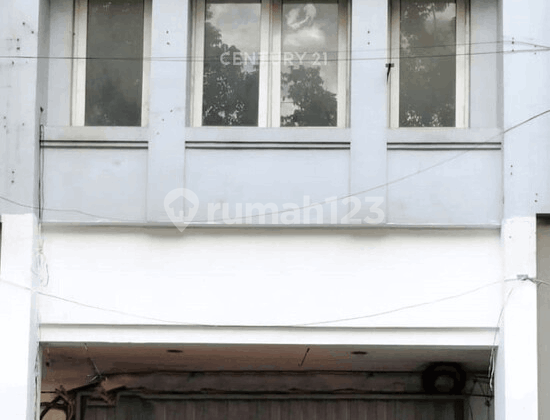 Ruko 2 Lantai Siap Pakai Di Jl Boulevard Graha Raya 7962 Ruko 2 Lantai Siap Pakai Di Jl Boulevard Graha Raya 7962