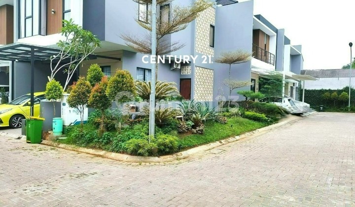Ready-to-Occupy House in Sector 9 Bintaro Area 9839