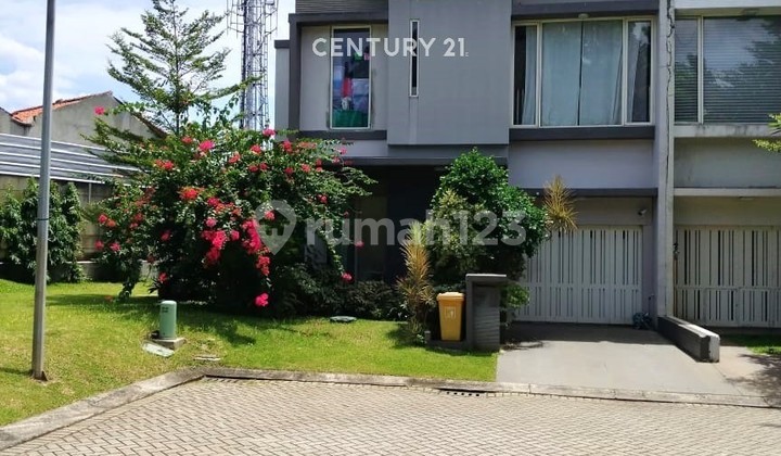 Rumah Hoek 2,5 Lantai Design Split Level Modern di Kebayoran Bintaro 9582