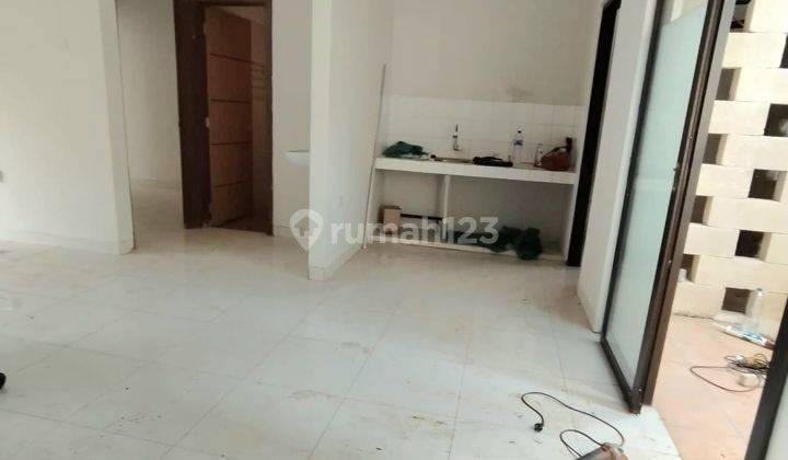 Rumah 2 Lantai Kondisi Baik Discovery Bintaro Jaya 6684 2